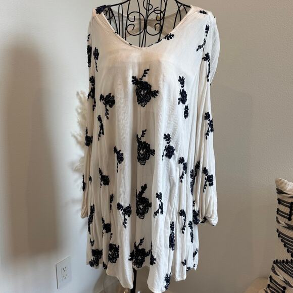Free People Austin White Embroidered Floral Open Back Tunic Mini Dress - Picture 3 of 11